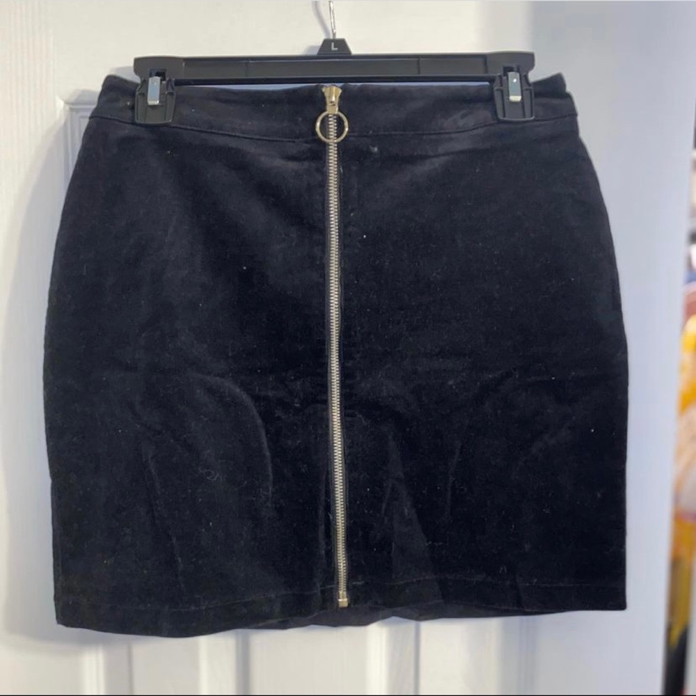 Forever 21 zip up mini skirt medium